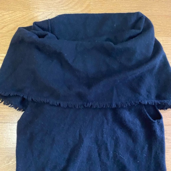 Minnie Rose Cashmere Capsule Wardrobe Minimalist Fray Off Shoulder Career Sweat… - Picture 2 of 5